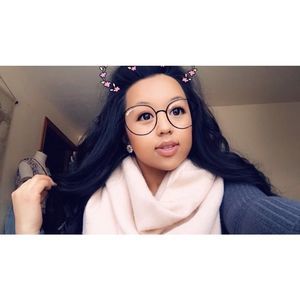 Meet your Posher, Kazoua